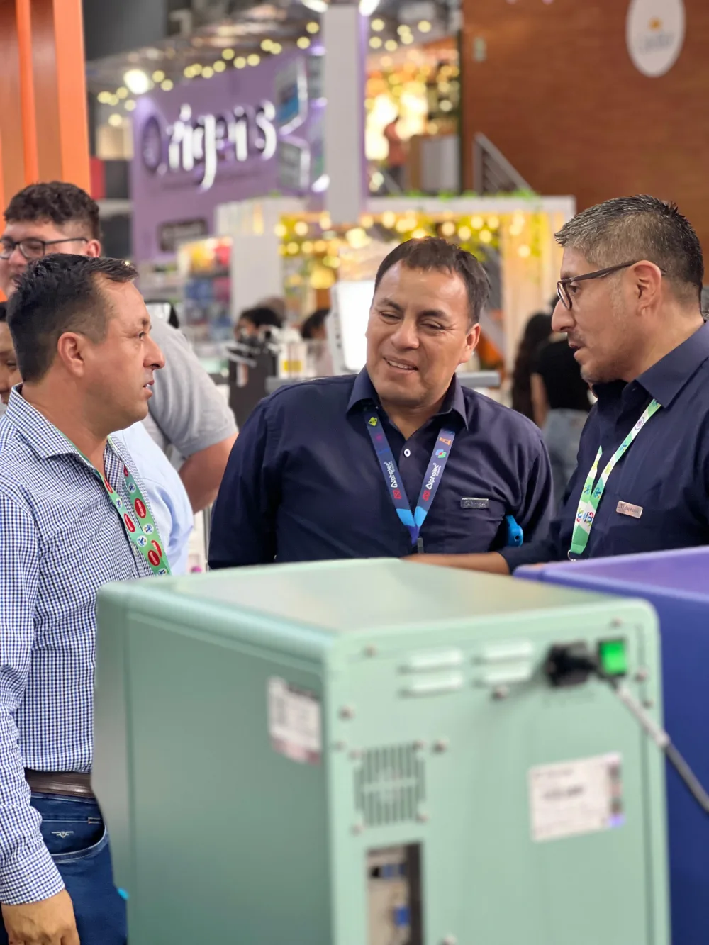 Equipo de Alphatec Scientific Vet durante LAVC 2026